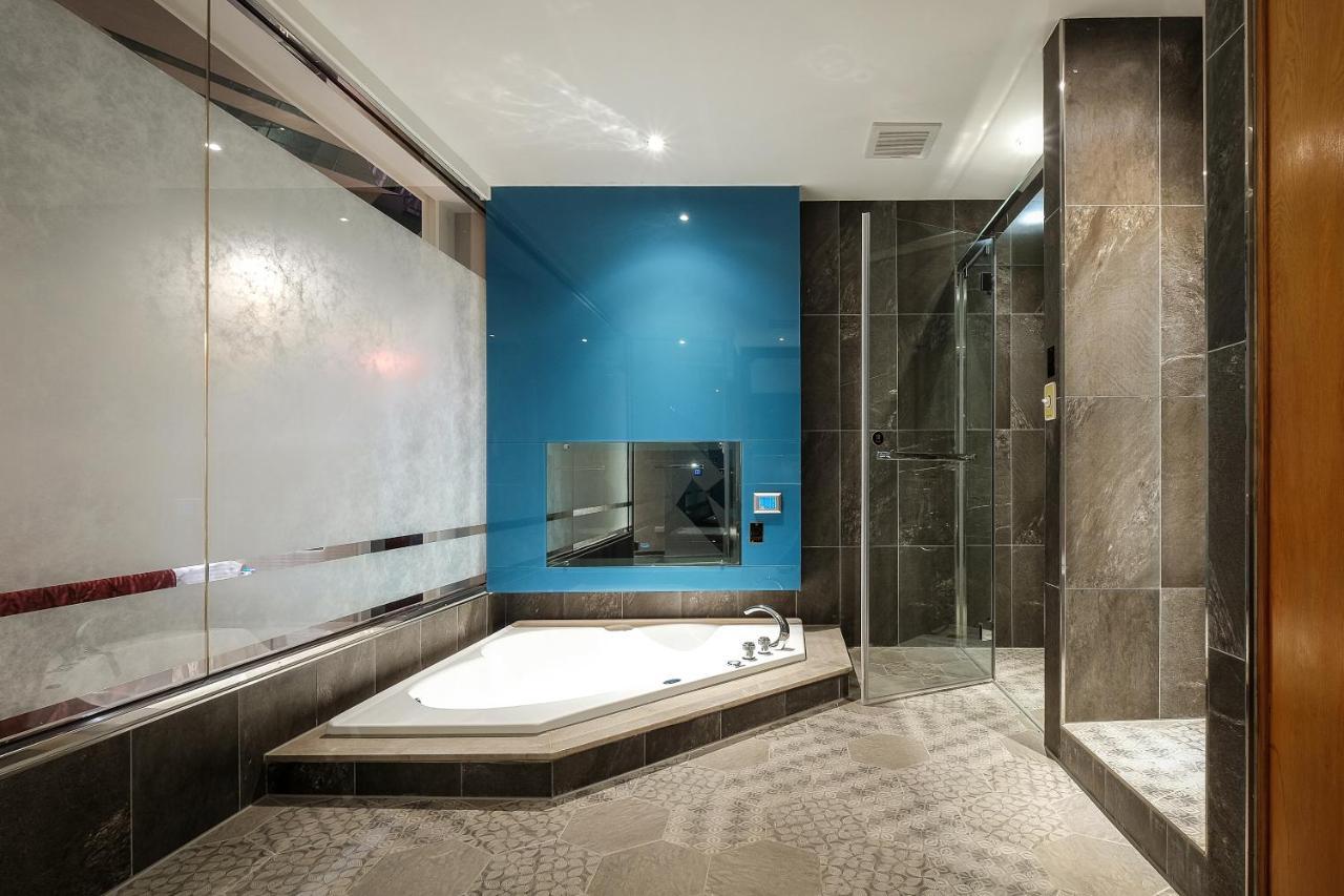 Chamotel - Lujhou Taipei Dış mekan fotoğraf