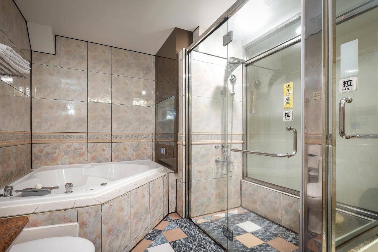Chamotel - Lujhou Taipei Dış mekan fotoğraf