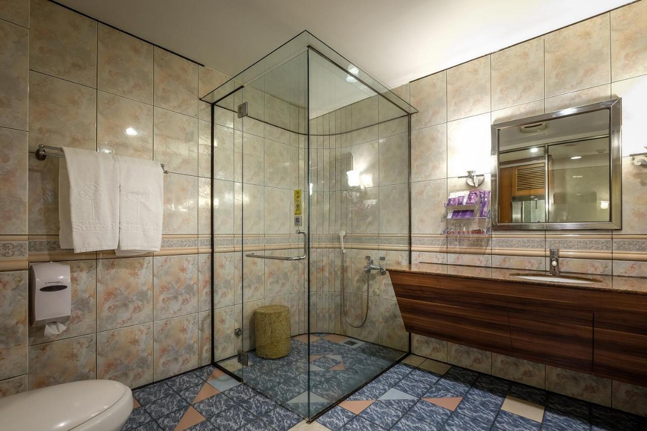 Chamotel - Lujhou Taipei Dış mekan fotoğraf