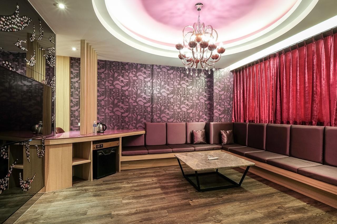 Chamotel - Lujhou Taipei Dış mekan fotoğraf