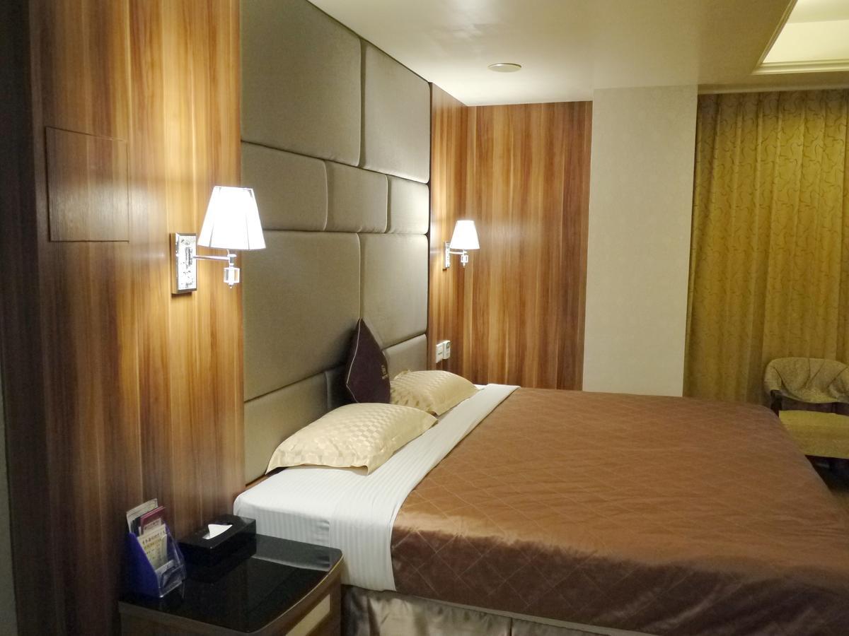 Chamotel - Lujhou Taipei Dış mekan fotoğraf